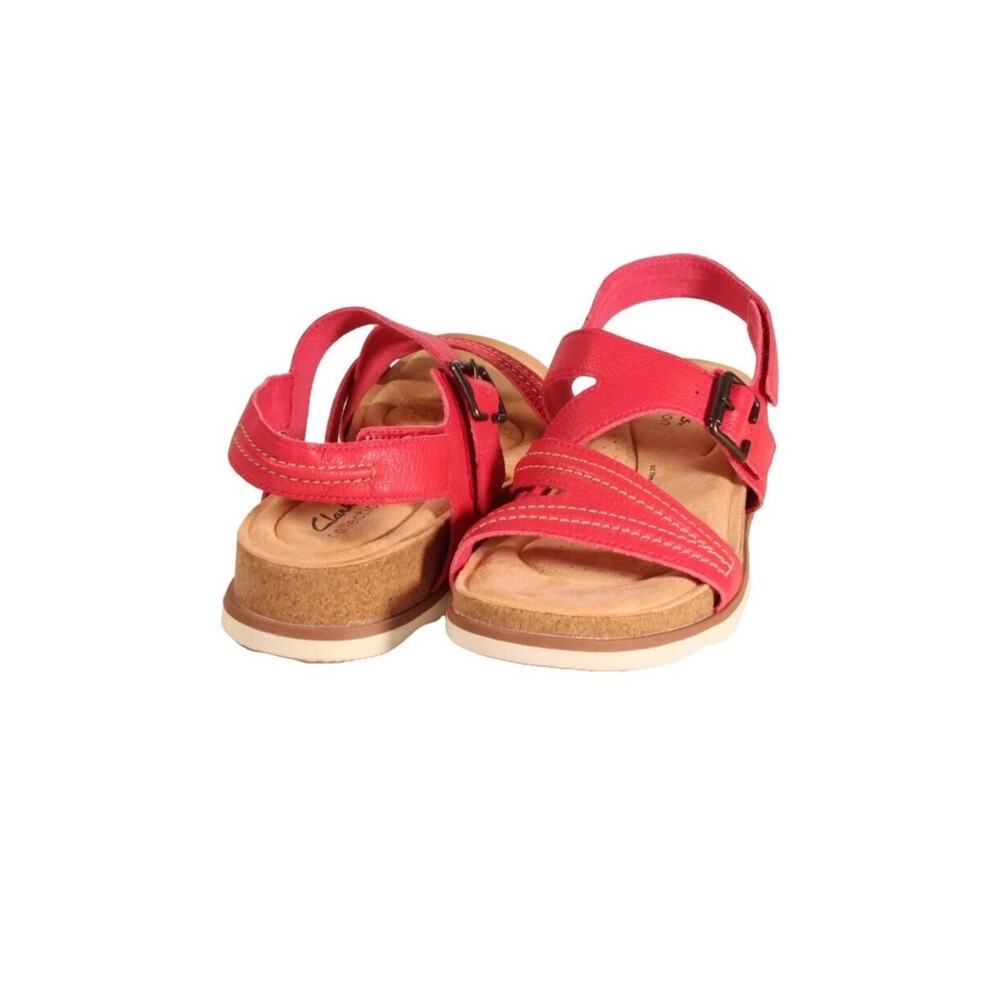 Clarks Comfort Collection Brynn Step Red Leather Sandals Coastal Grandma sz 7.5